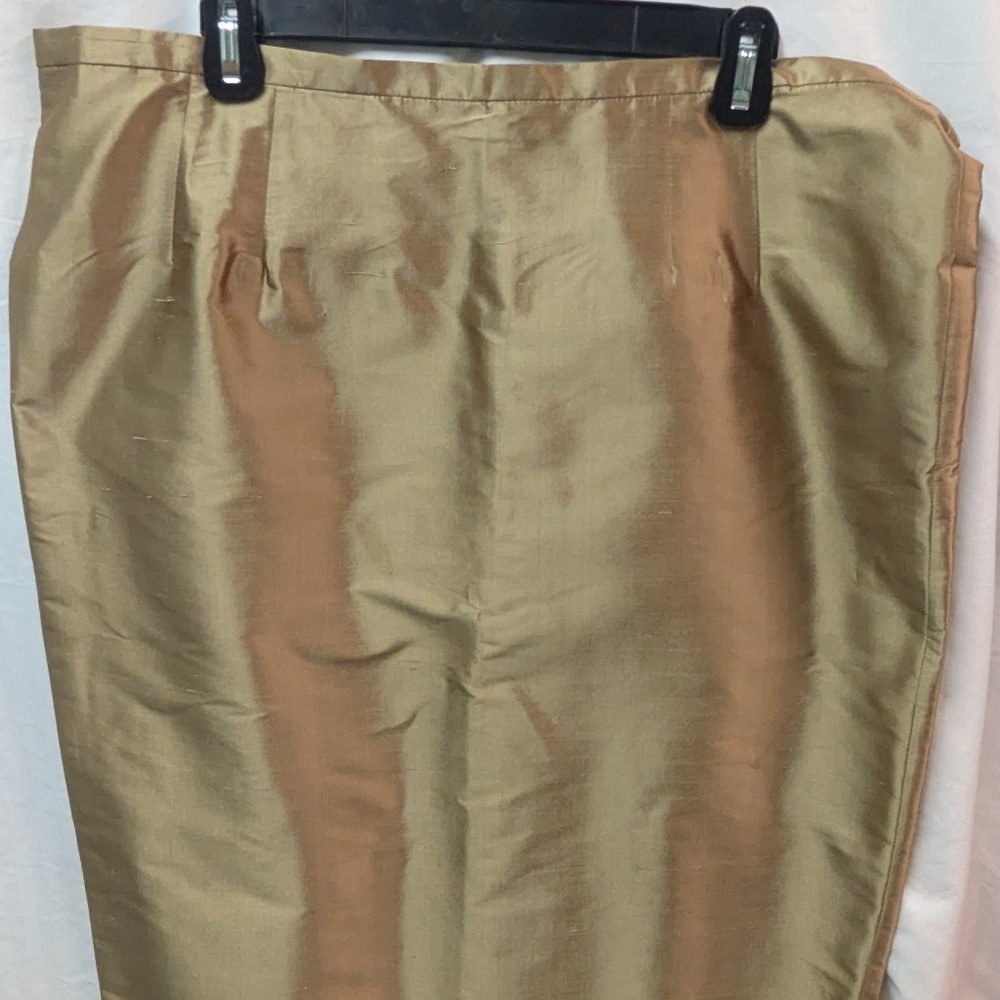 Gold skirt
